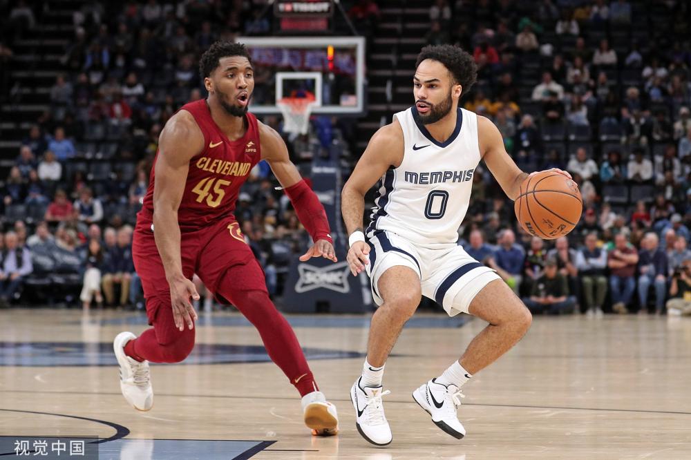 纽卡斯尔的 纽卡斯尔的